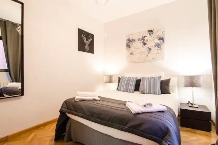 Bright & Spacious- City Center- 2Rooms-2Bathrooms — Photos 3